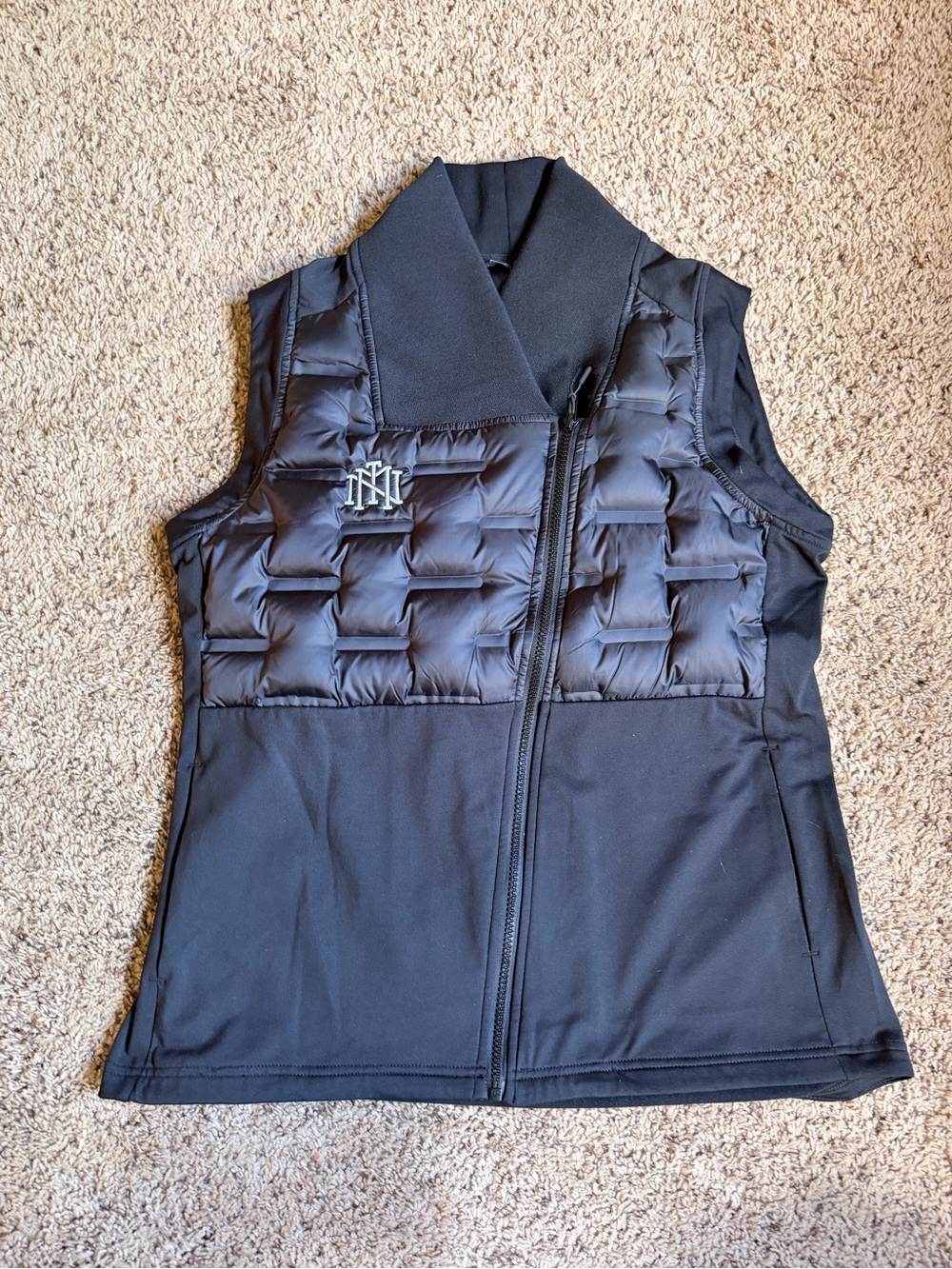 Levelwear Full Zip Golf Vest Large Women's The Minnesotan White Bear Lake